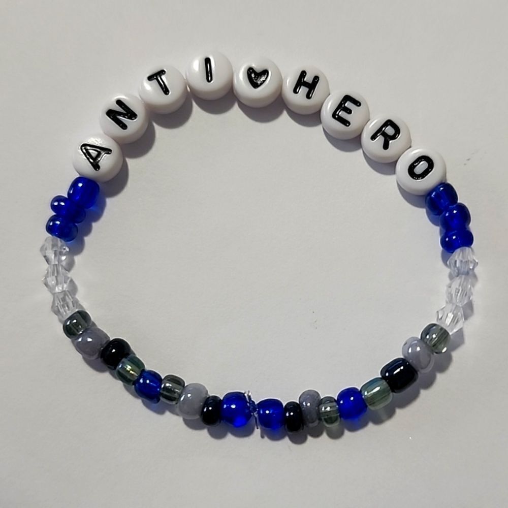 Taylor Swift Friendship Bracelet